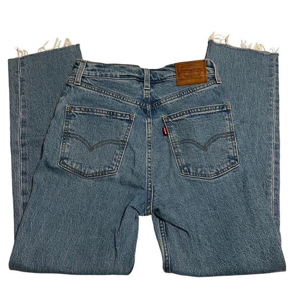 Levis Premium 70s High Rise Slim Straight Womens Jeans Size 25 Short Light Wash - Picture 2 of 15